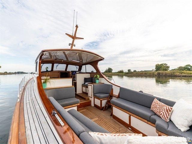 Rapsody 40 Offshore