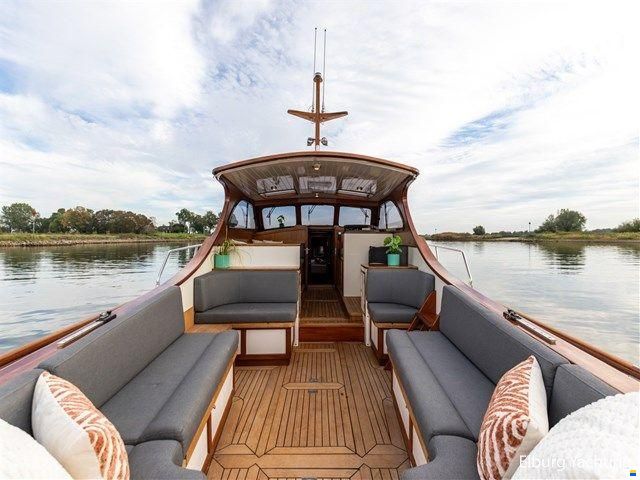 Rapsody 40 Offshore