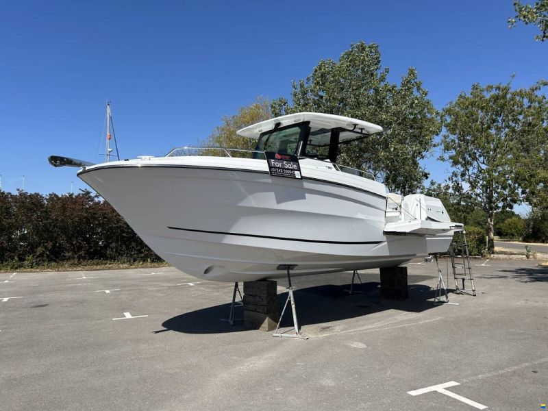 Jeanneau Cap Camarat 9.0 CC Series 2