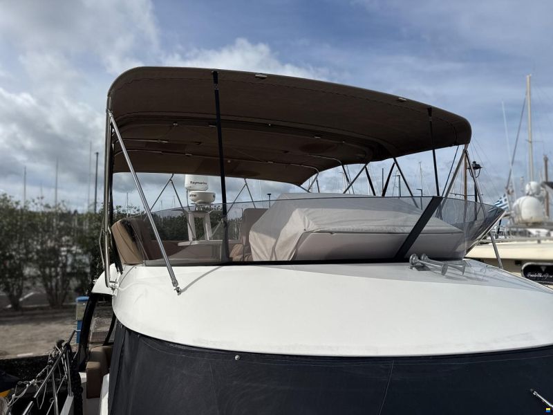 Sealine F42