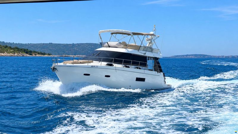 Sealine F42