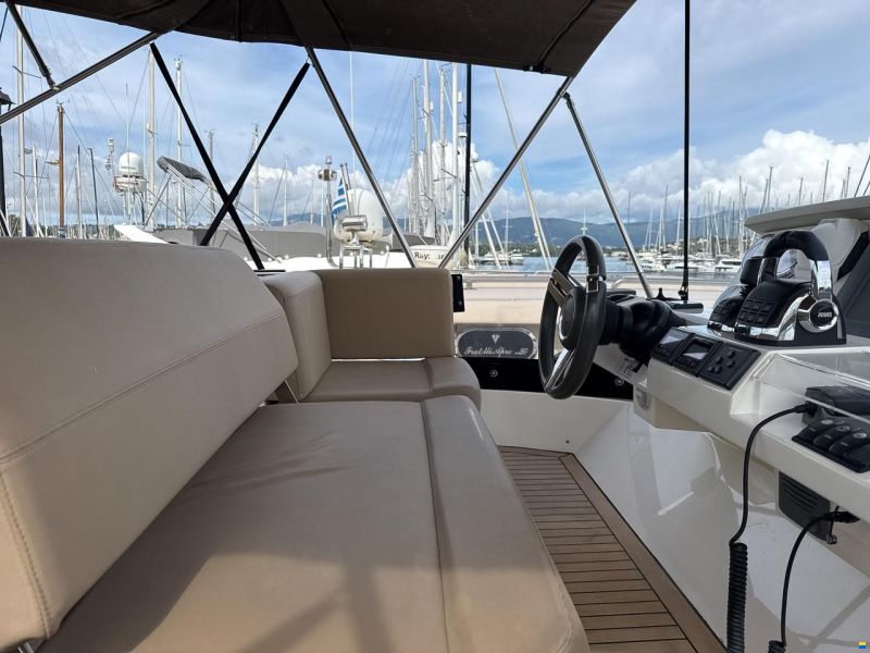 Sealine F42