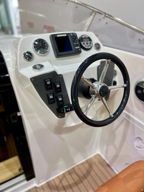 Aqua Royal 680