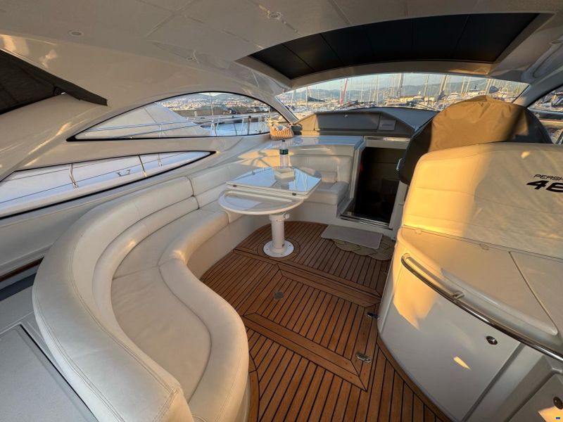 Pershing 46