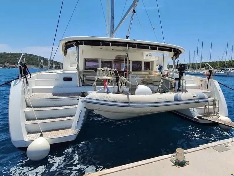 Lagoon 450 F