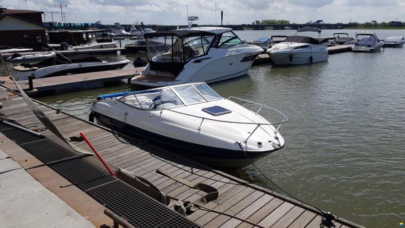 Bayliner 212 Cuddy