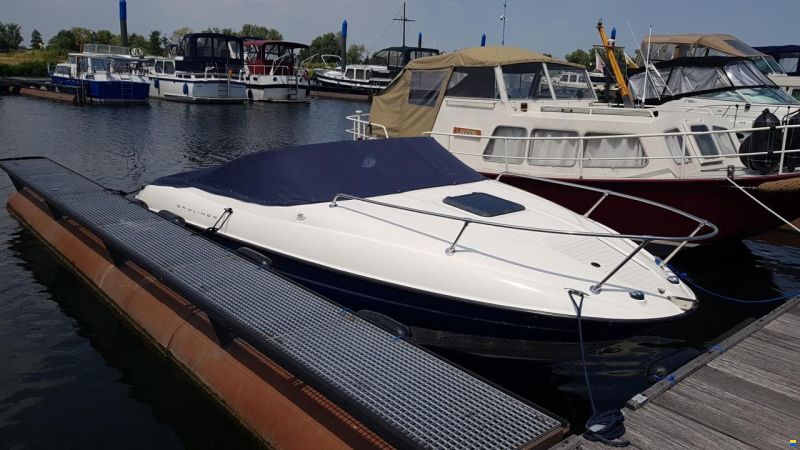 Bayliner 212 Cuddy