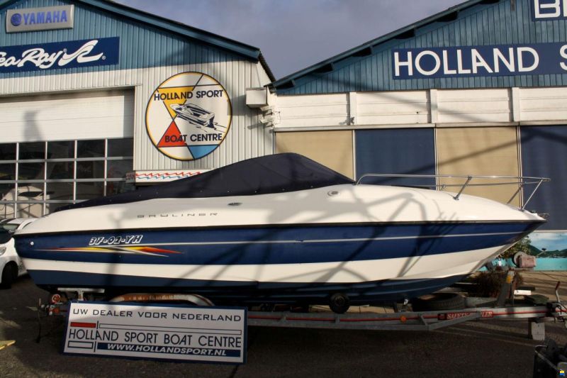 Bayliner 212 Cuddy
