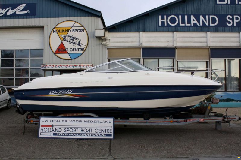 Bayliner 212 Cuddy
