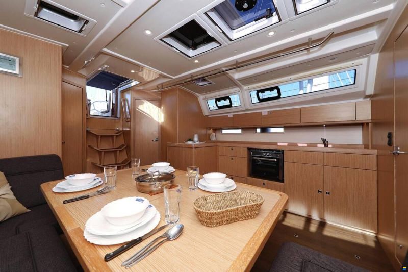 Bavaria CRUISER 46