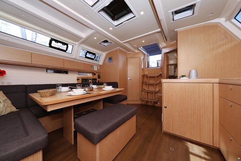 Bavaria CRUISER 46
