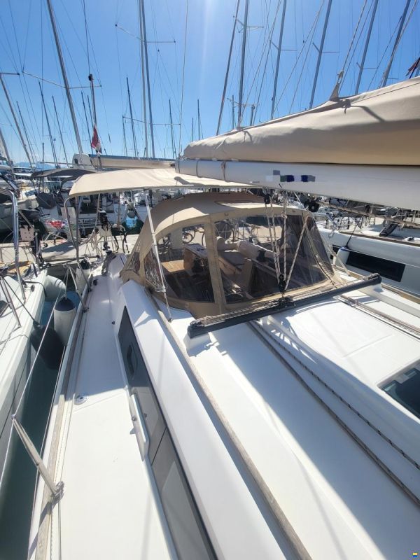 Dufour 382 GRAND LARGE