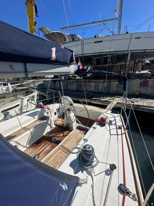 Salona 45