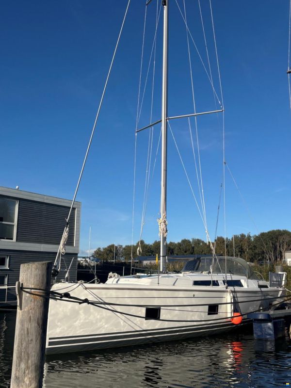 Hanse 418
