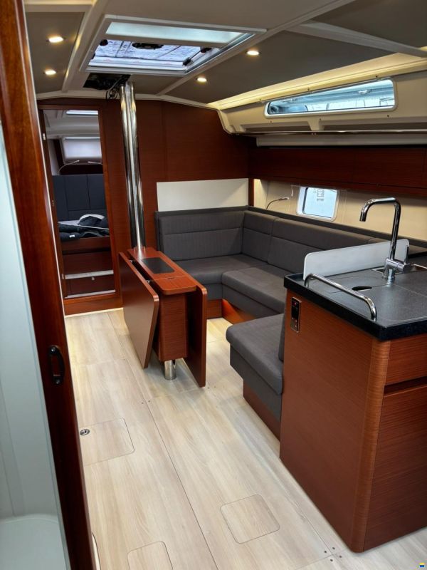 Hanse 418