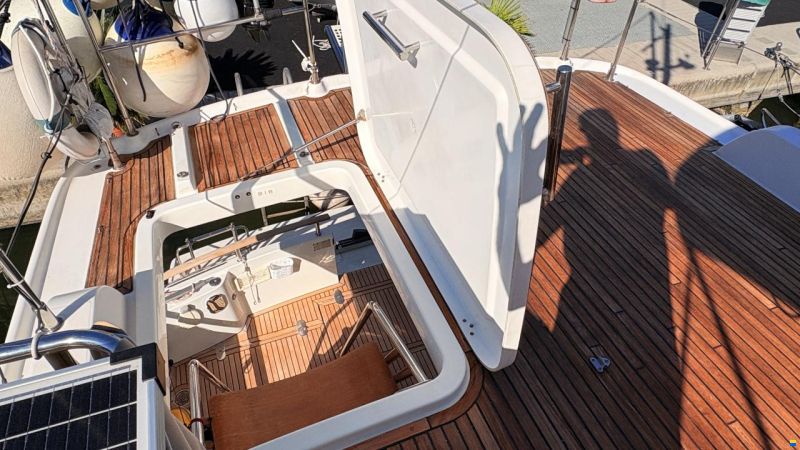 Beneteau Swift Trawler 42