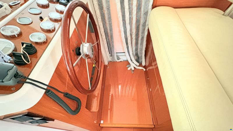 Beneteau Swift Trawler 42