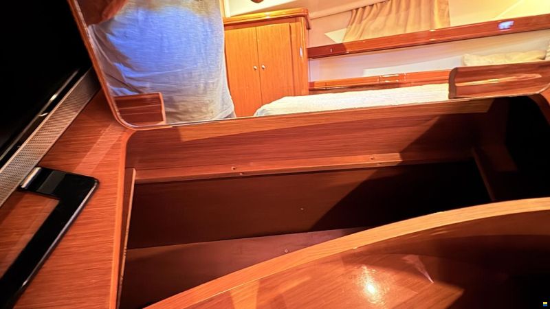 Beneteau Swift Trawler 42