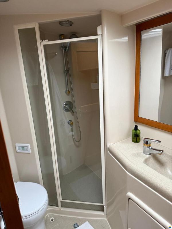 Riviera Marine 43