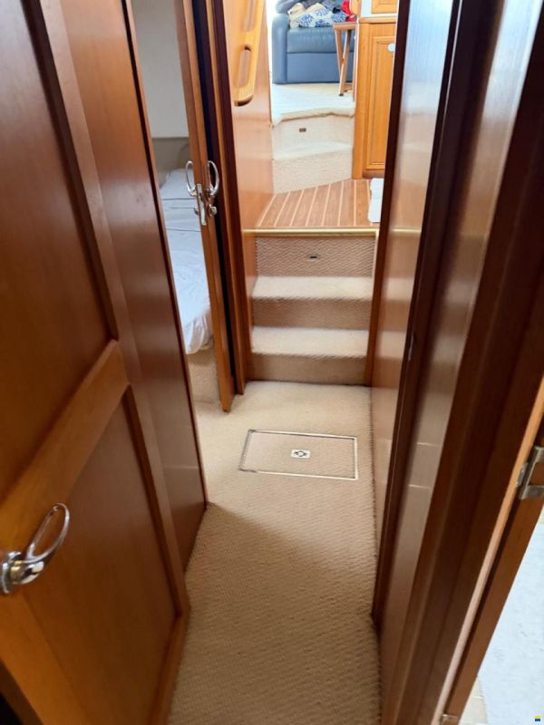 Riviera Marine 43