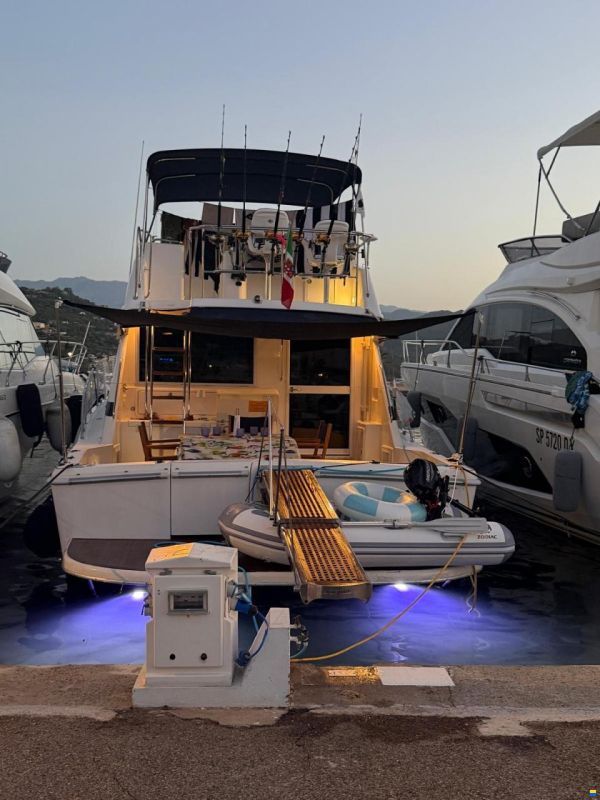 RIVIERA MARINE 43