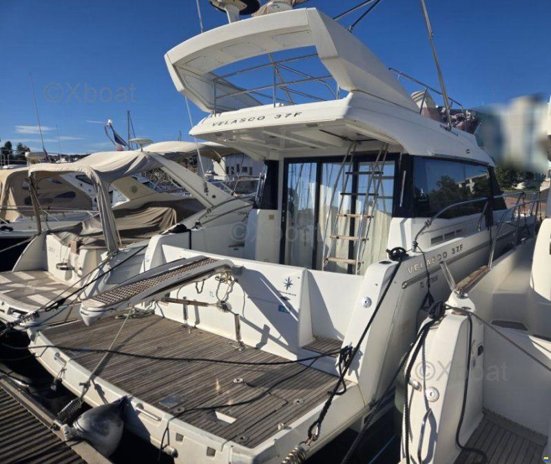 Jeanneau VELASCO 37