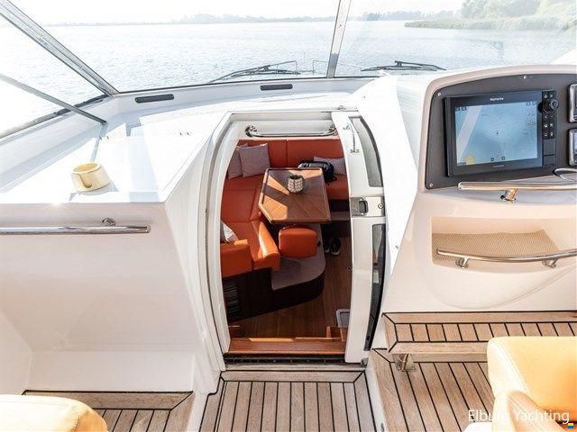 Trader 42 - Cabrio