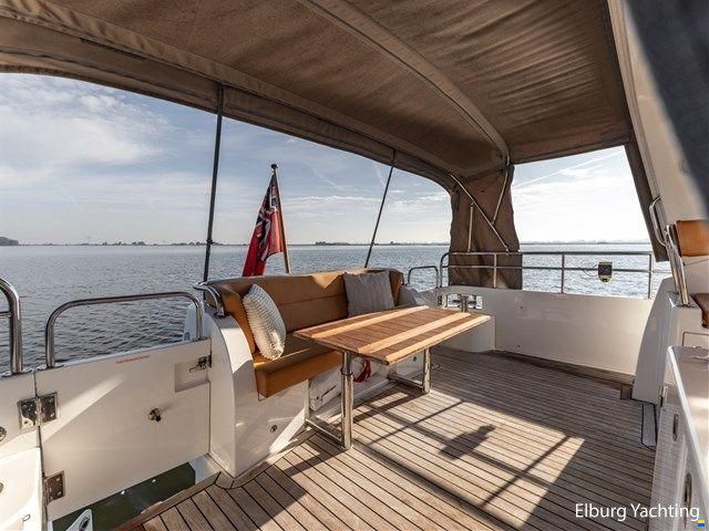 Trader 42 - Cabrio