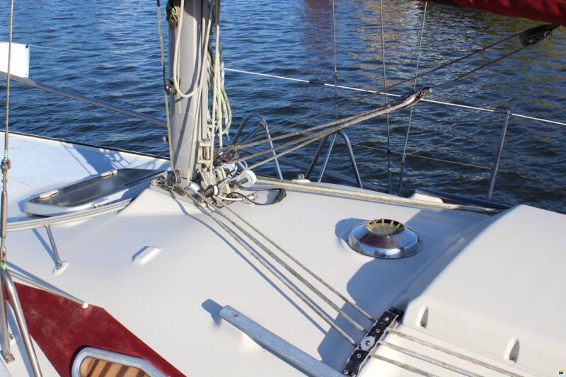 Dehler 28