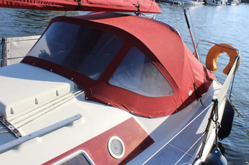 Dehler 28