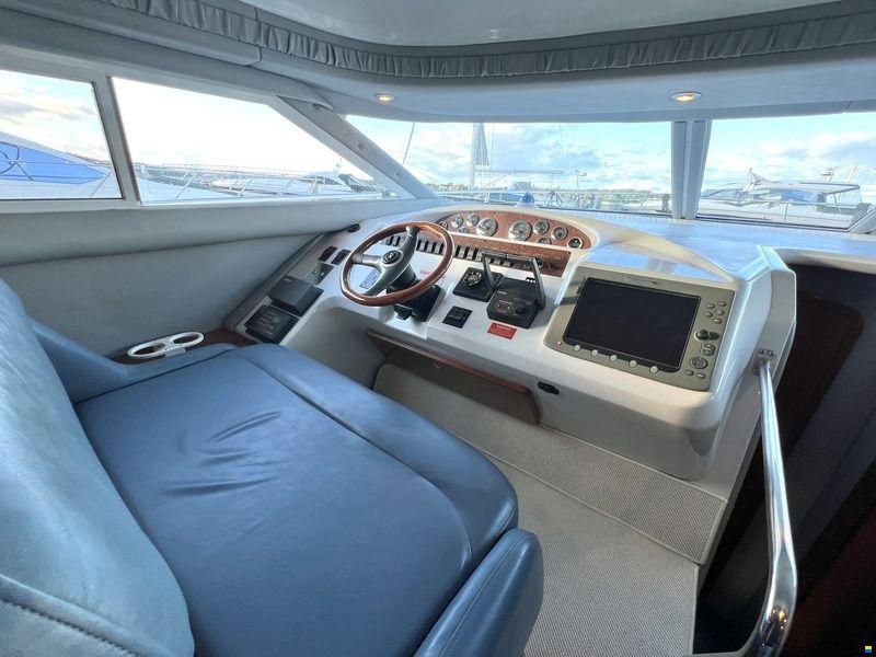 Sea Ray 400 Sedan Bridge