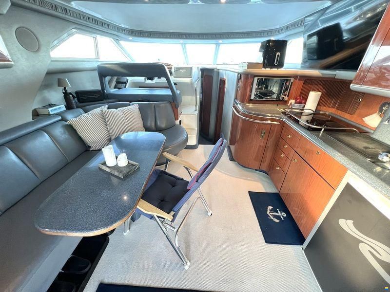 Sea Ray 400 Sedan Bridge