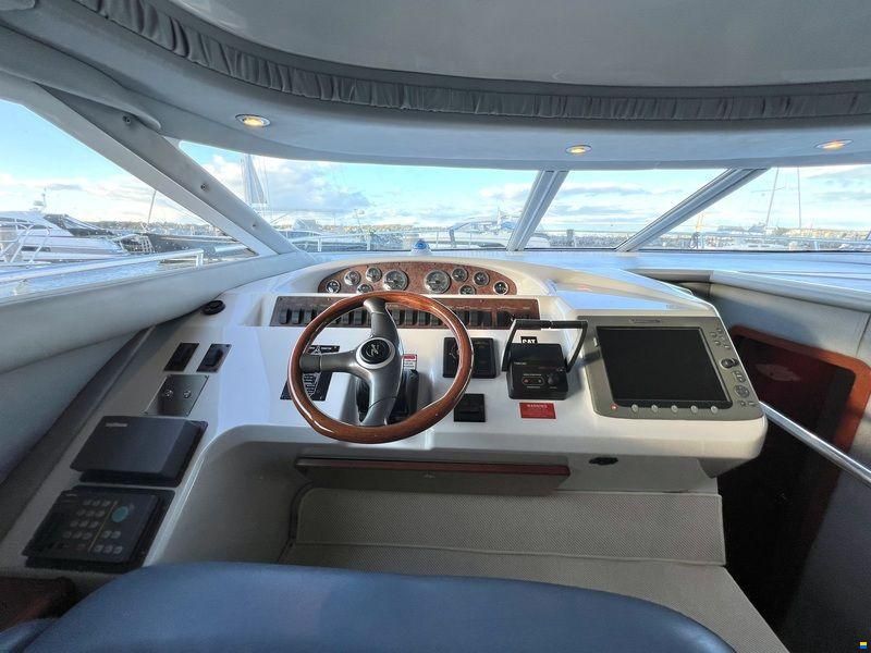 Sea Ray 400 Sedan Bridge