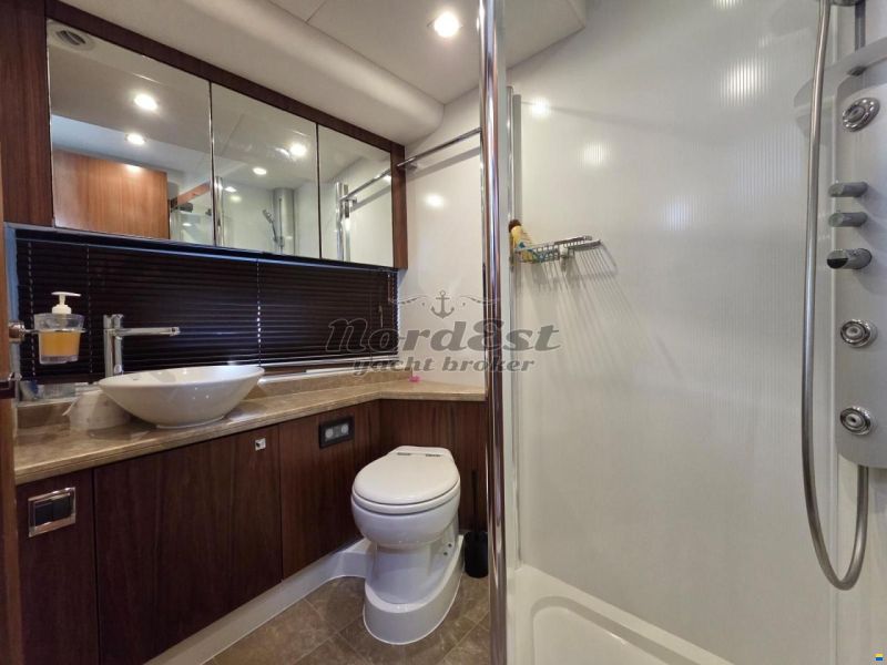 Sunseeker Manhattan 70