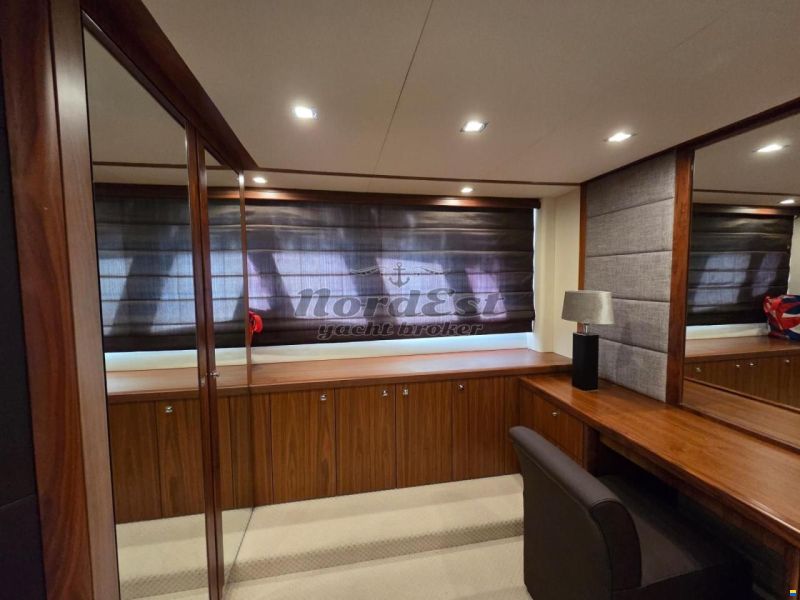 Sunseeker Manhattan 70