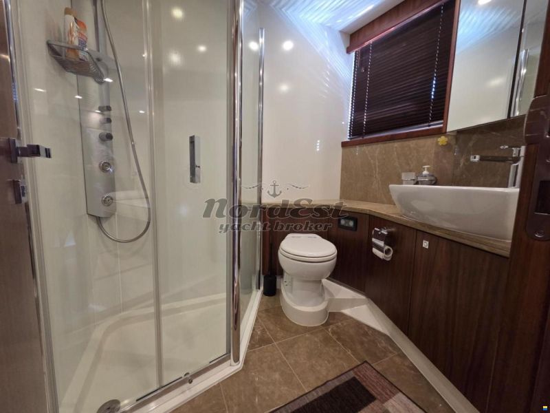 Sunseeker Manhattan 70