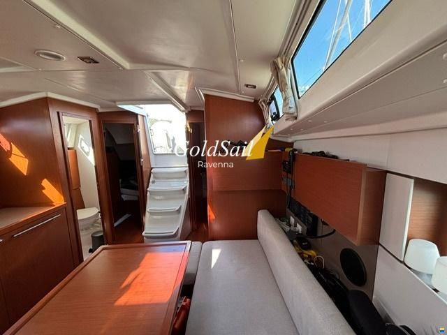 Beneteau Oceanis 38.1