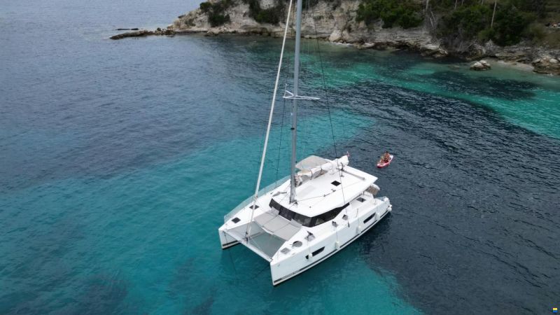 Fountaine Pajot Lucia 40