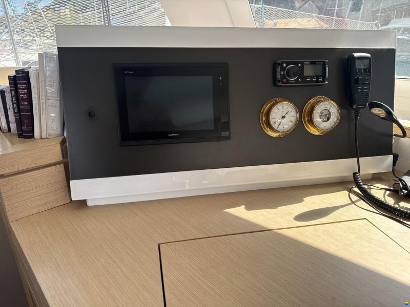 Fountaine Pajot Lucia 40