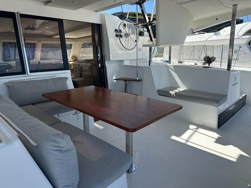 Fountaine Pajot Lucia 40