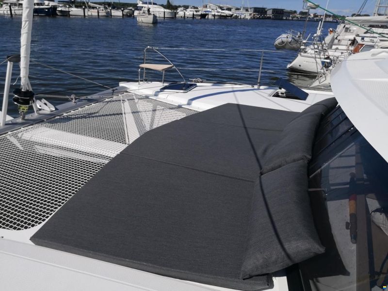 Fountaine Pajot Lucia 40