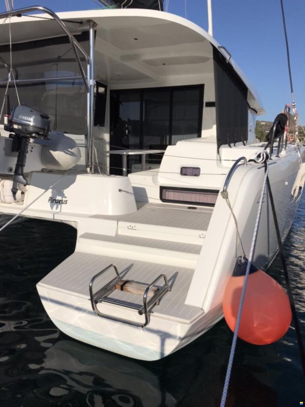 Lagoon 42
