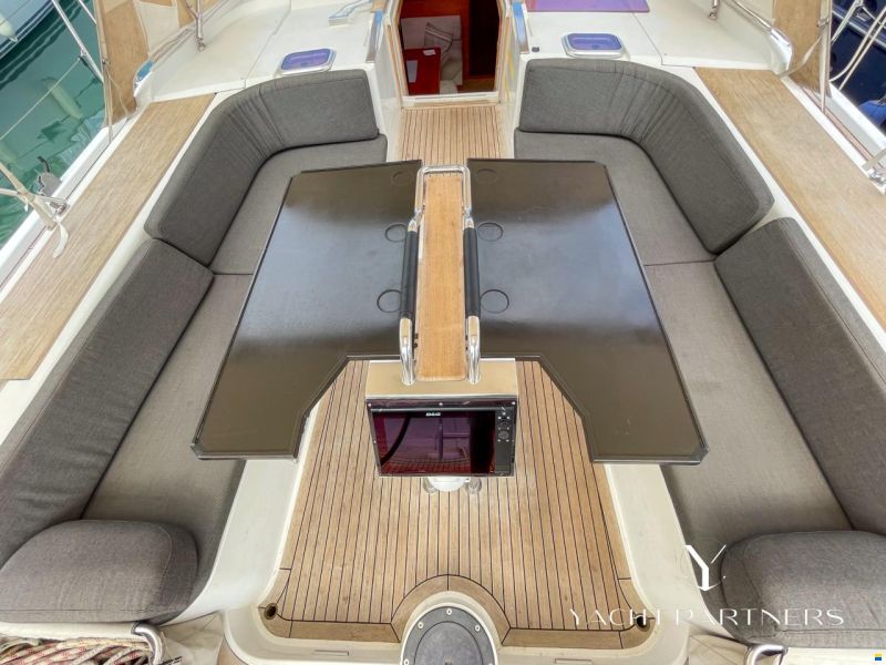 Hanse 545