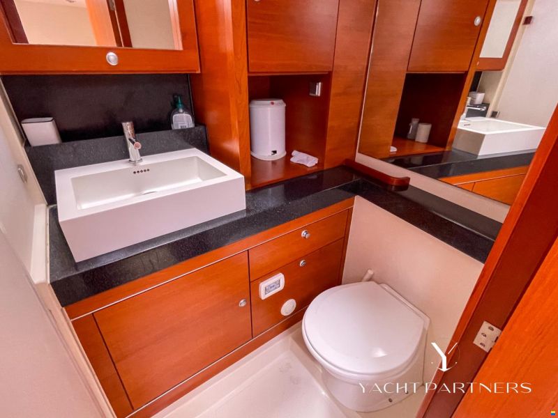 Hanse 545