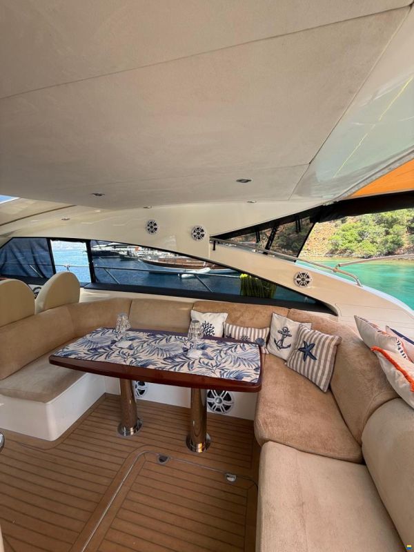 Princess V56