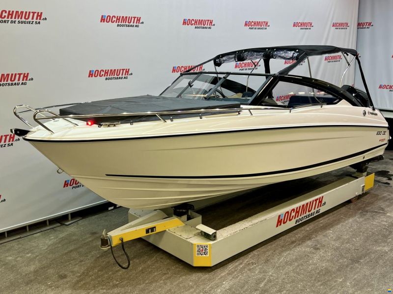 Parker 630 Day Cruiser