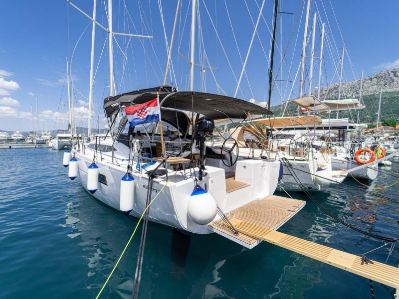 Elan 43 Impression