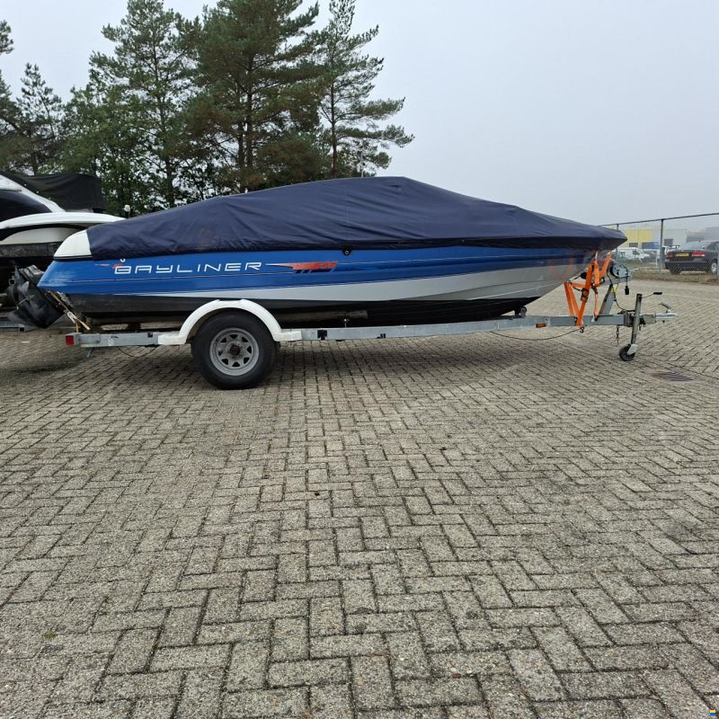 Bayliner 1850 Capri Bowride