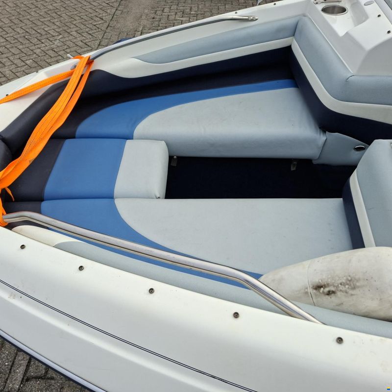 Bayliner 1850 Capri Bowride