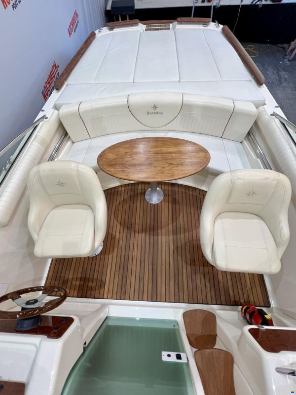 Jeanneau Runabout 755